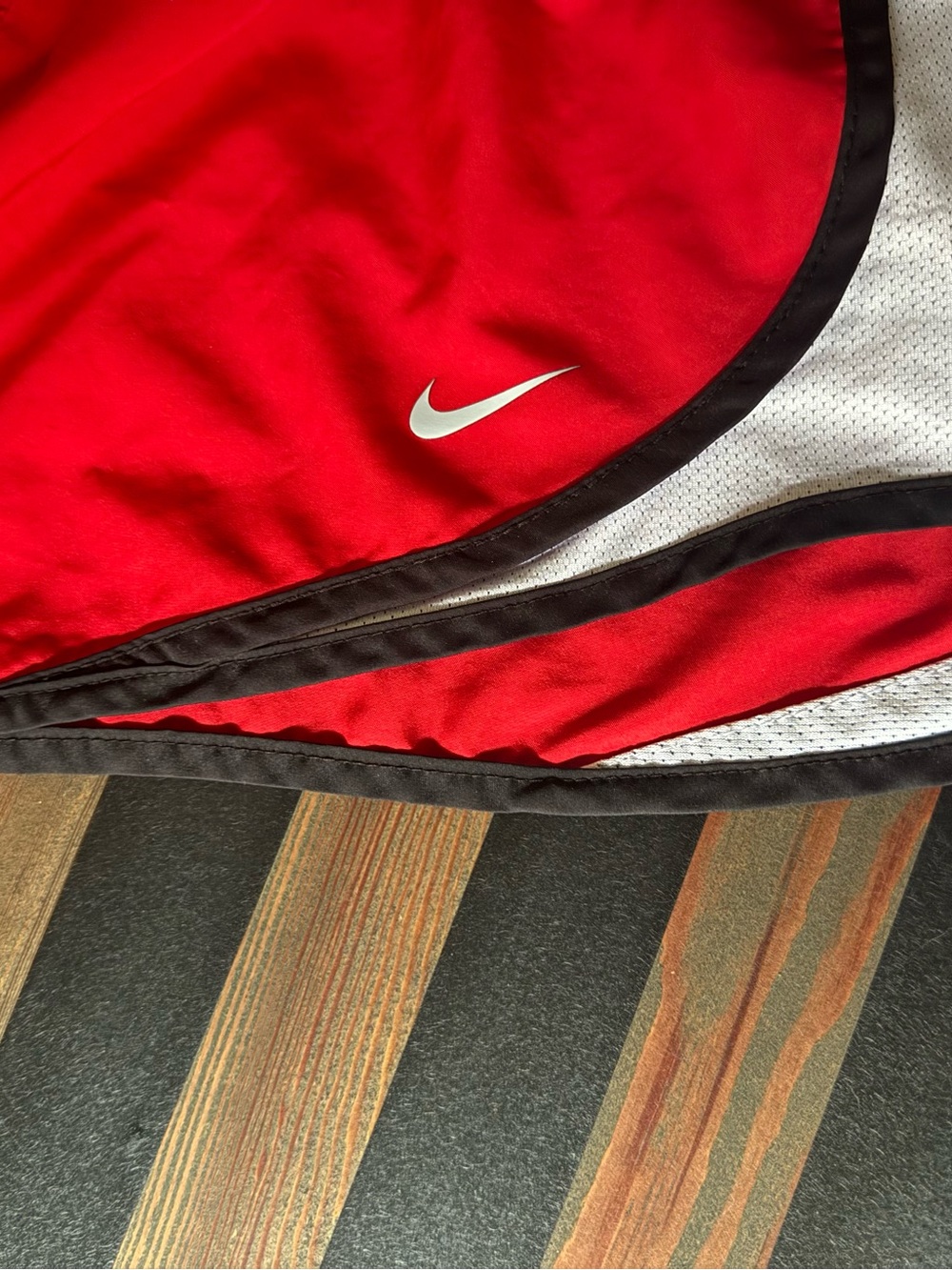Nike Women’s Dri-FIT Tempo Mid-rise Brief-lined Running Shorts - Picture 5 of 8